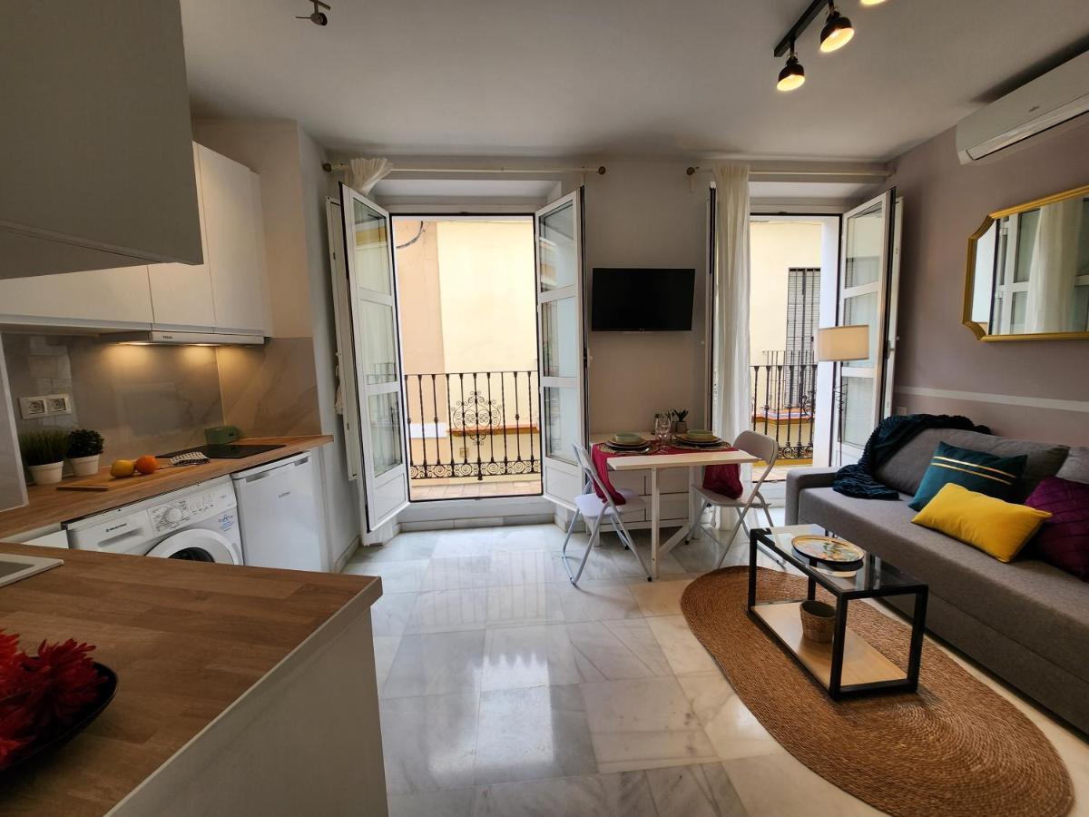 Lovely Center Apartments Seville - Balcony Lux Sol Sevilla Exterior foto