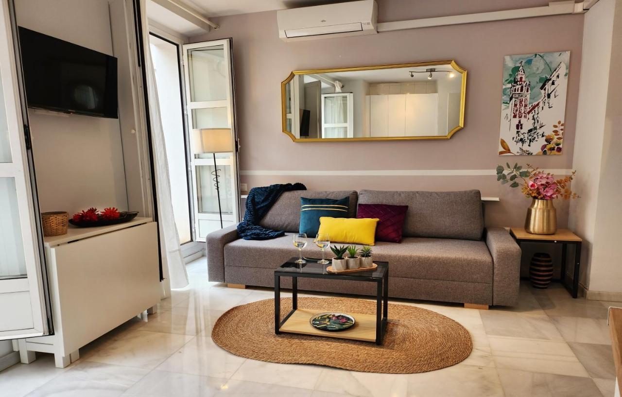 Lovely Center Apartments Seville - Balcony Lux Sol Sevilla Exterior foto